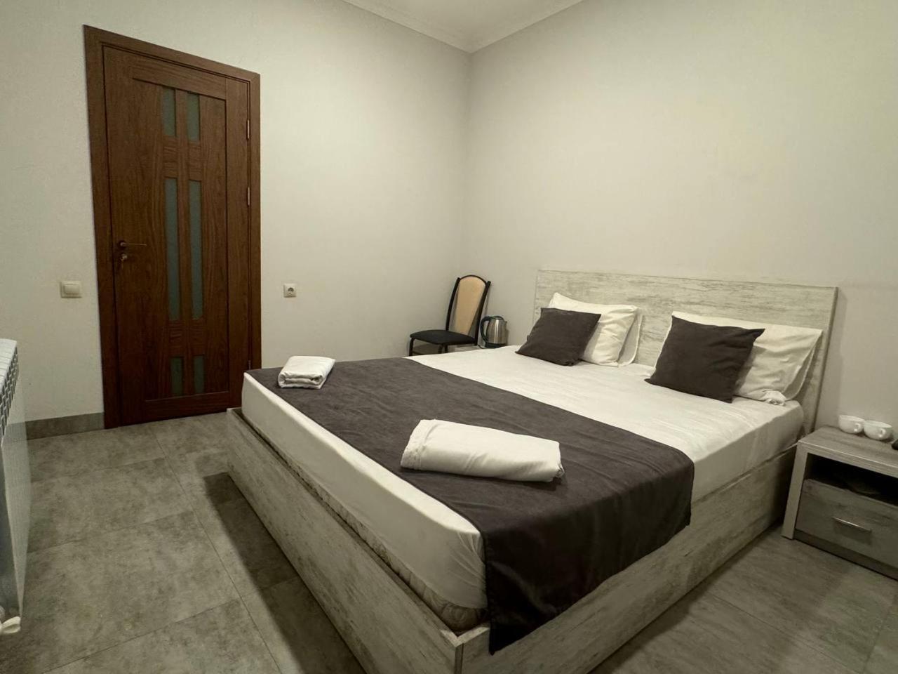 Hotel Menua エレバン 部屋 写真