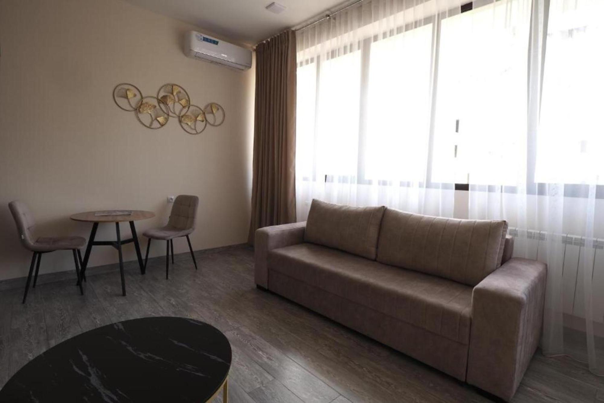 Hotel Menua エレバン 部屋 写真